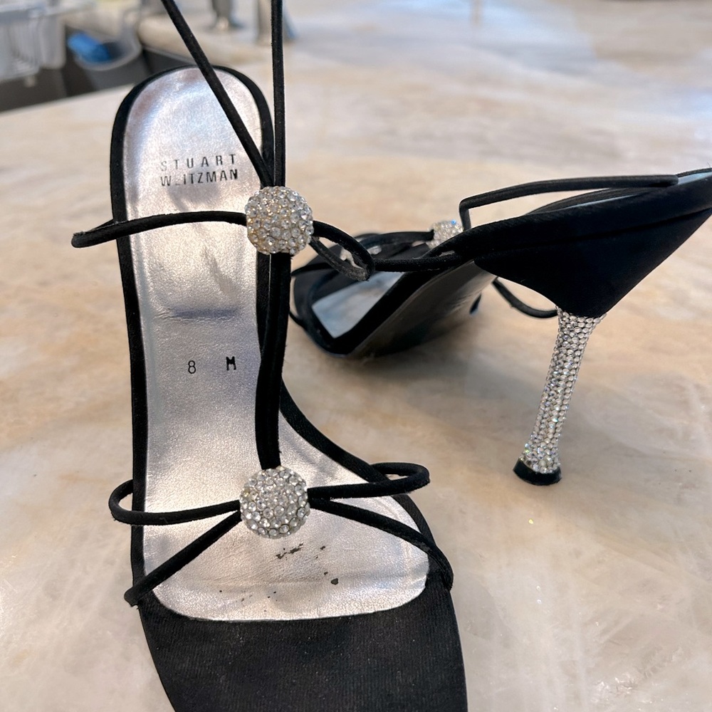 STUART WEITZMAN